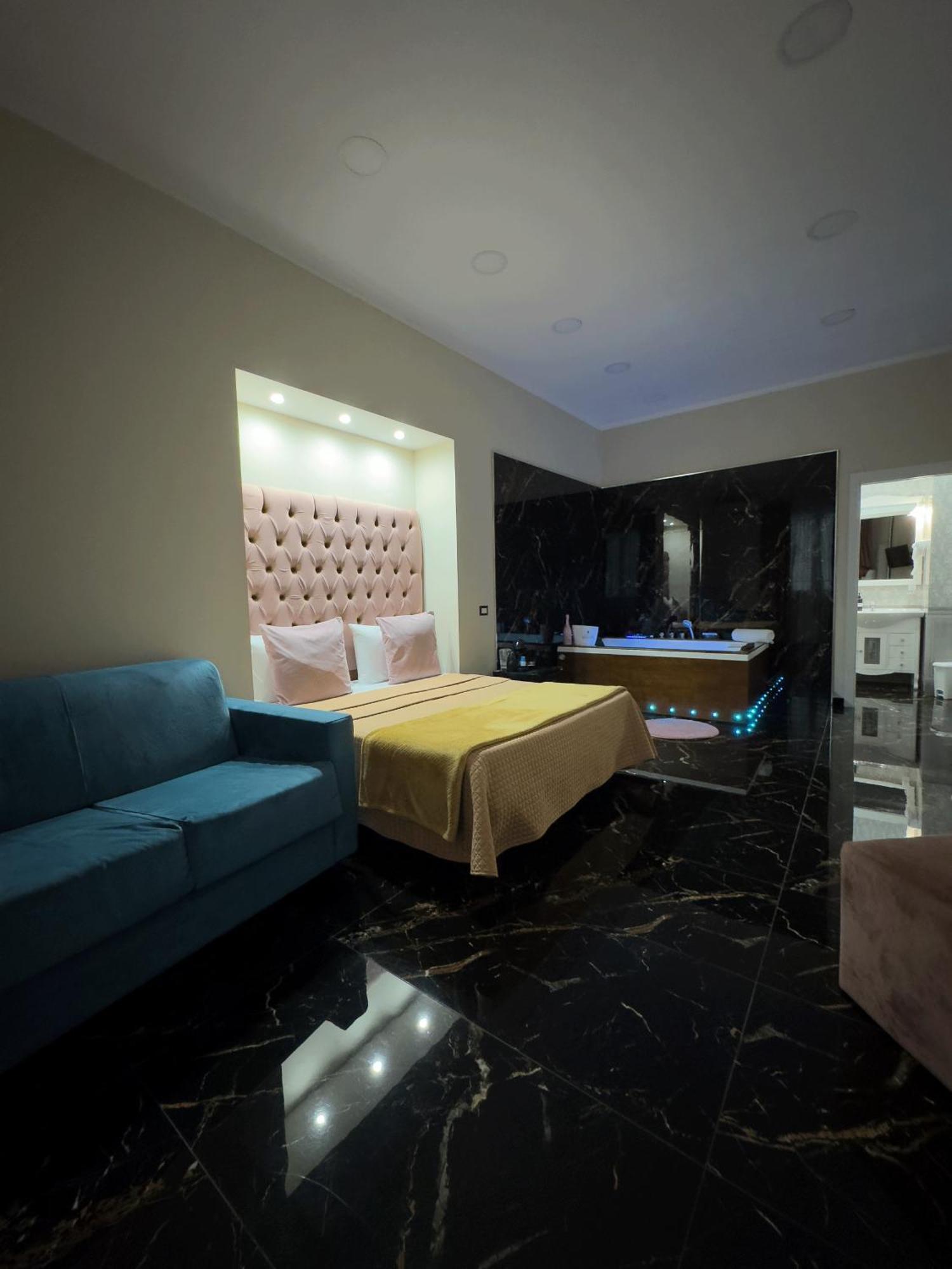 مبيت وإفطار نابولي My Luxury المظهر الخارجي الصورة